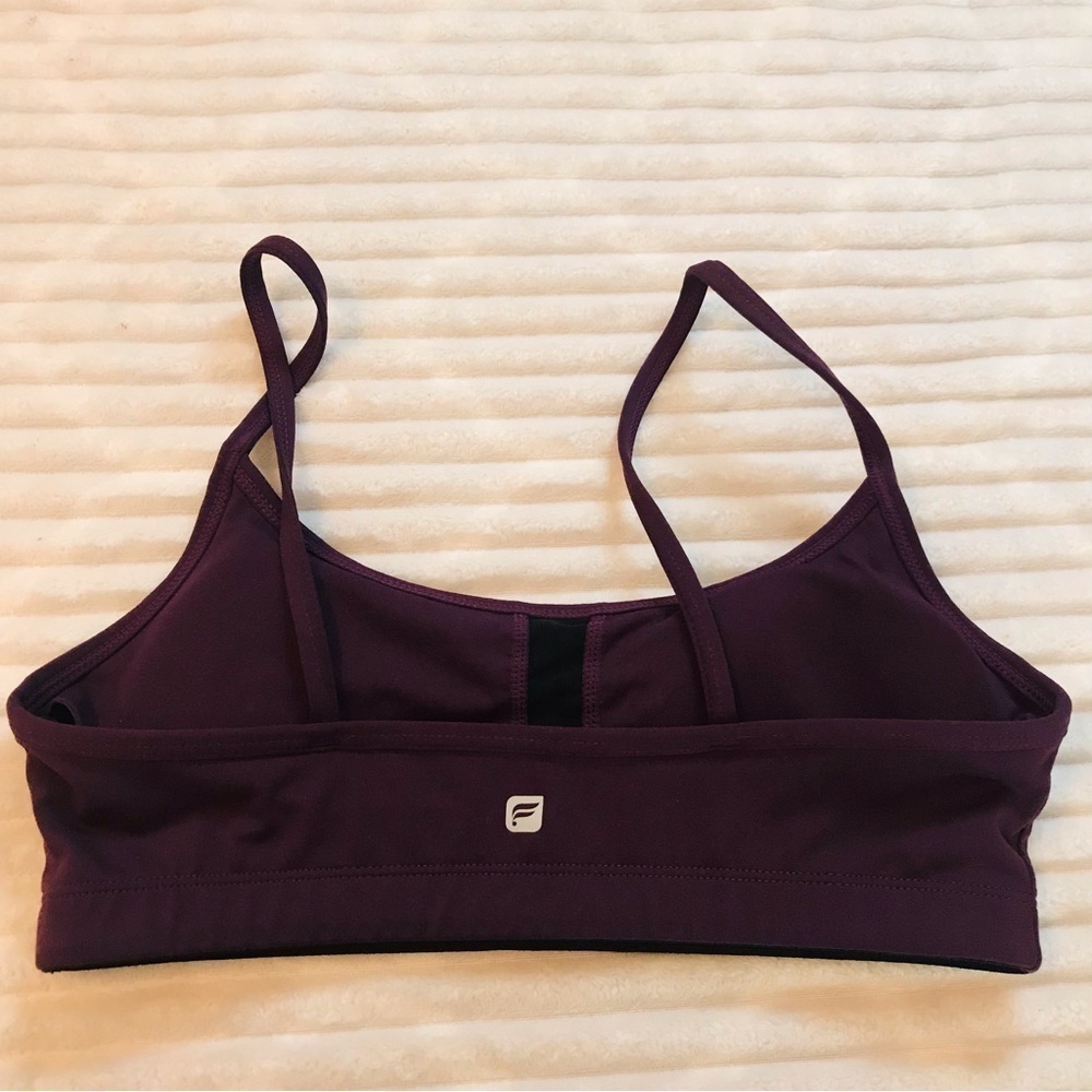 Fabletics Eggplant Purple Spaghetti Strap Sports Bra Women’s size Small 4 6 - Picture 2 of 3